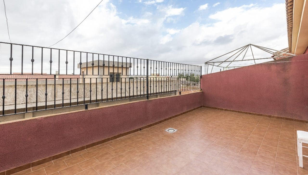 4 chambre Villa/Maison Mitoyenne à vendre à La Torre Golf Resort avec garage - 175 000 € (Ref: 9825499)