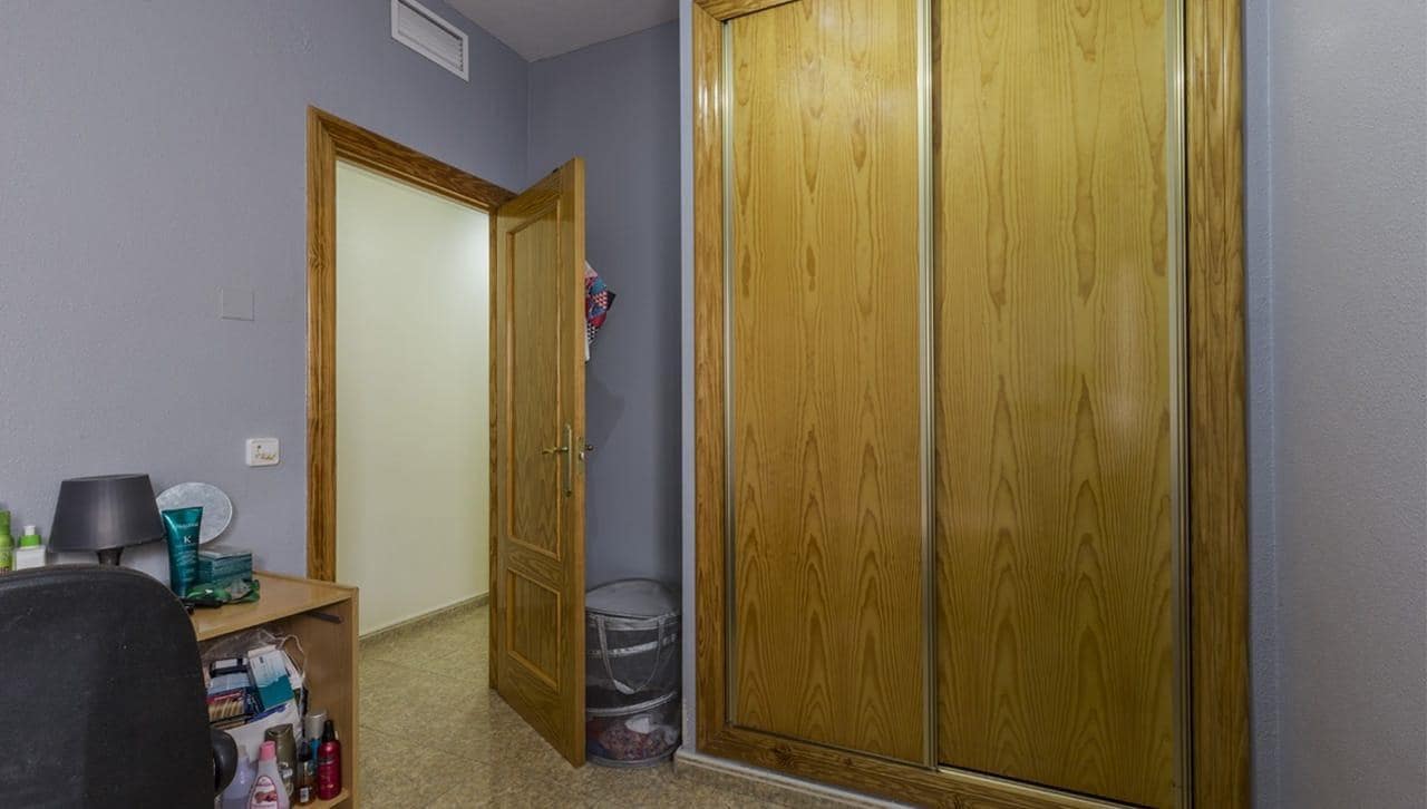 4 chambre Villa/Maison Mitoyenne à vendre à La Torre Golf Resort avec garage - 175 000 € (Ref: 9825499)