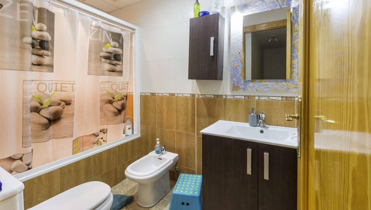 4 chambre Villa/Maison Mitoyenne à vendre à La Torre Golf Resort avec garage - 175 000 € (Ref: 9825499)