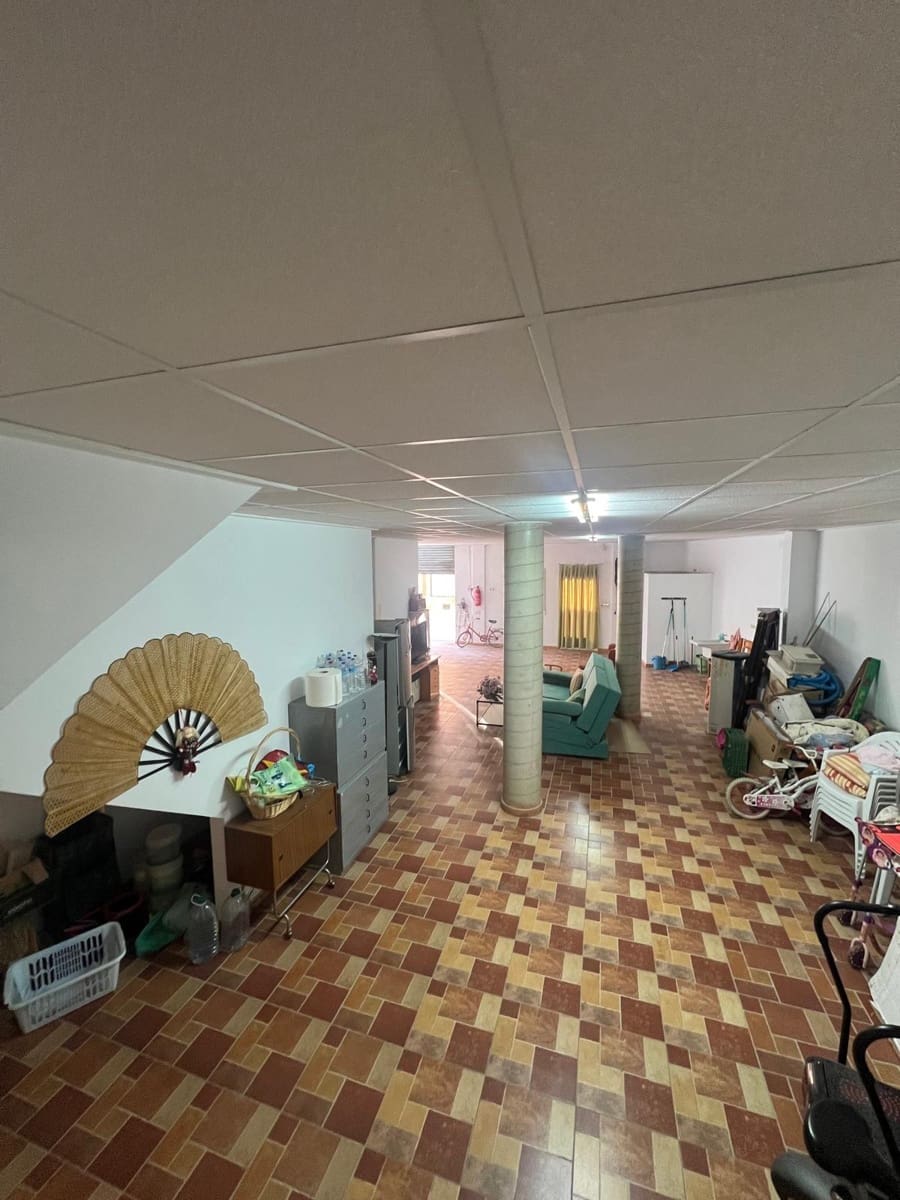 5 bedroom Apartment for sale in Murcia city with garage - € 189,000 (Ref: 9825504)