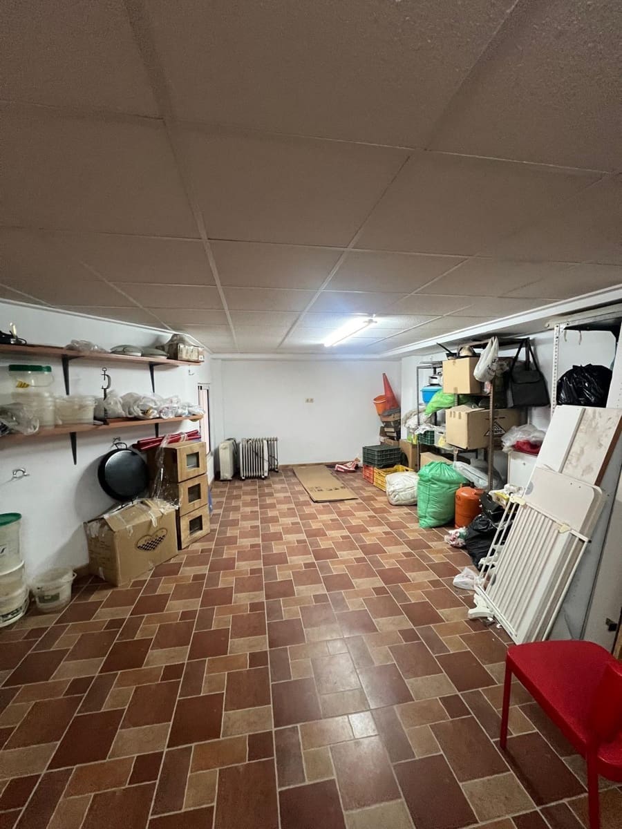 5 bedroom Apartment for sale in Murcia city with garage - € 189,000 (Ref: 9825504)