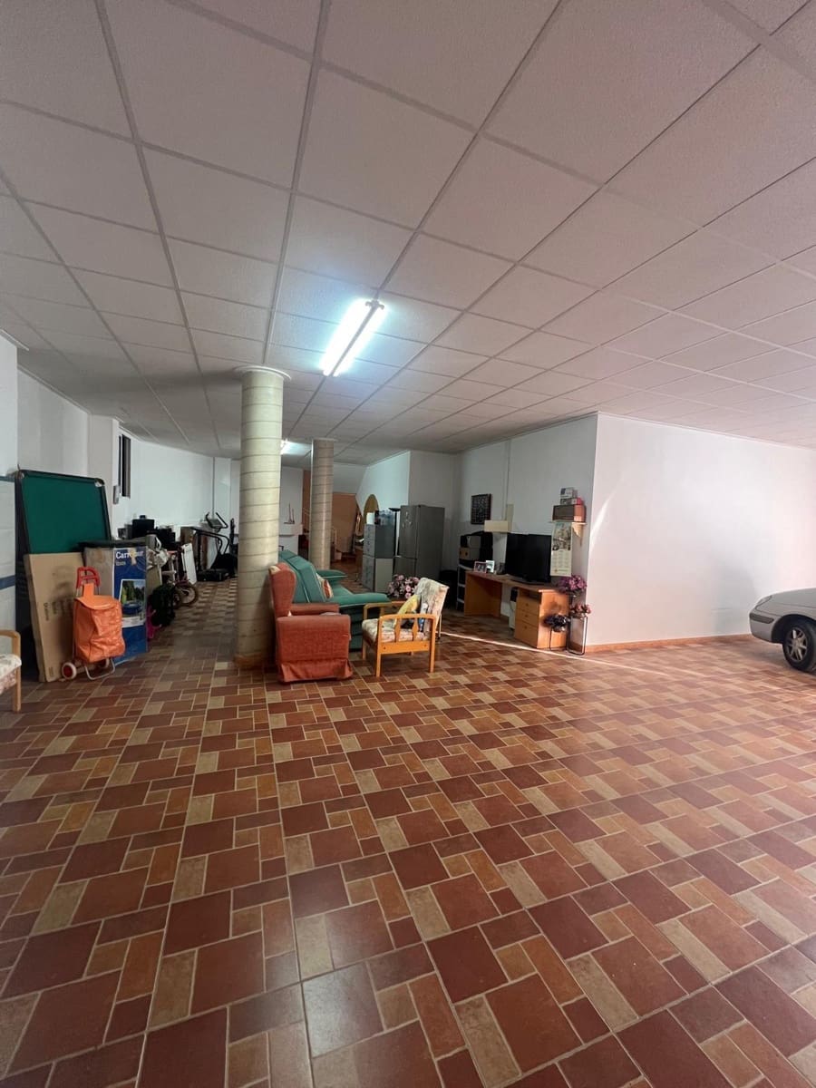 5 bedroom Apartment for sale in Murcia city with garage - € 189,000 (Ref: 9825504)