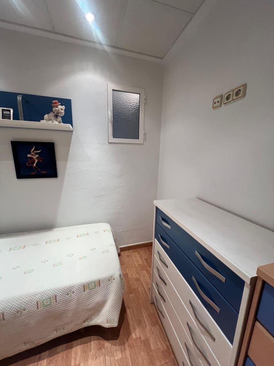 5 bedroom Apartment for sale in Murcia city with garage - € 189,000 (Ref: 9825504)