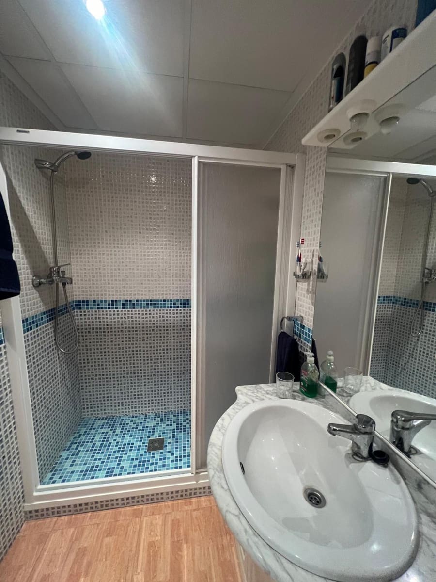 5 bedroom Apartment for sale in Murcia city with garage - € 189,000 (Ref: 9825504)