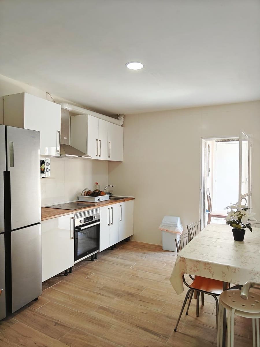 5 bedroom Apartment for sale in Murcia city - € 175,000 (Ref: 9825505)
