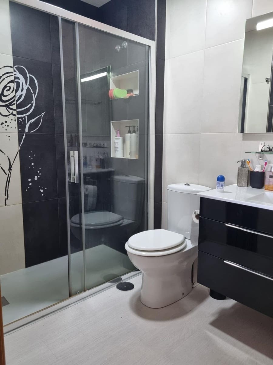 5 bedroom Apartment for sale in Algezares with garage - € 279,000 (Ref: 9829379)