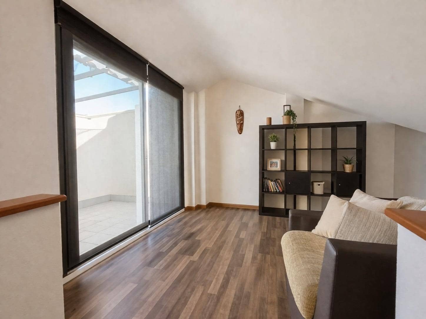 5 bedroom Apartment for sale in Algezares with garage - € 279,000 (Ref: 9829379)