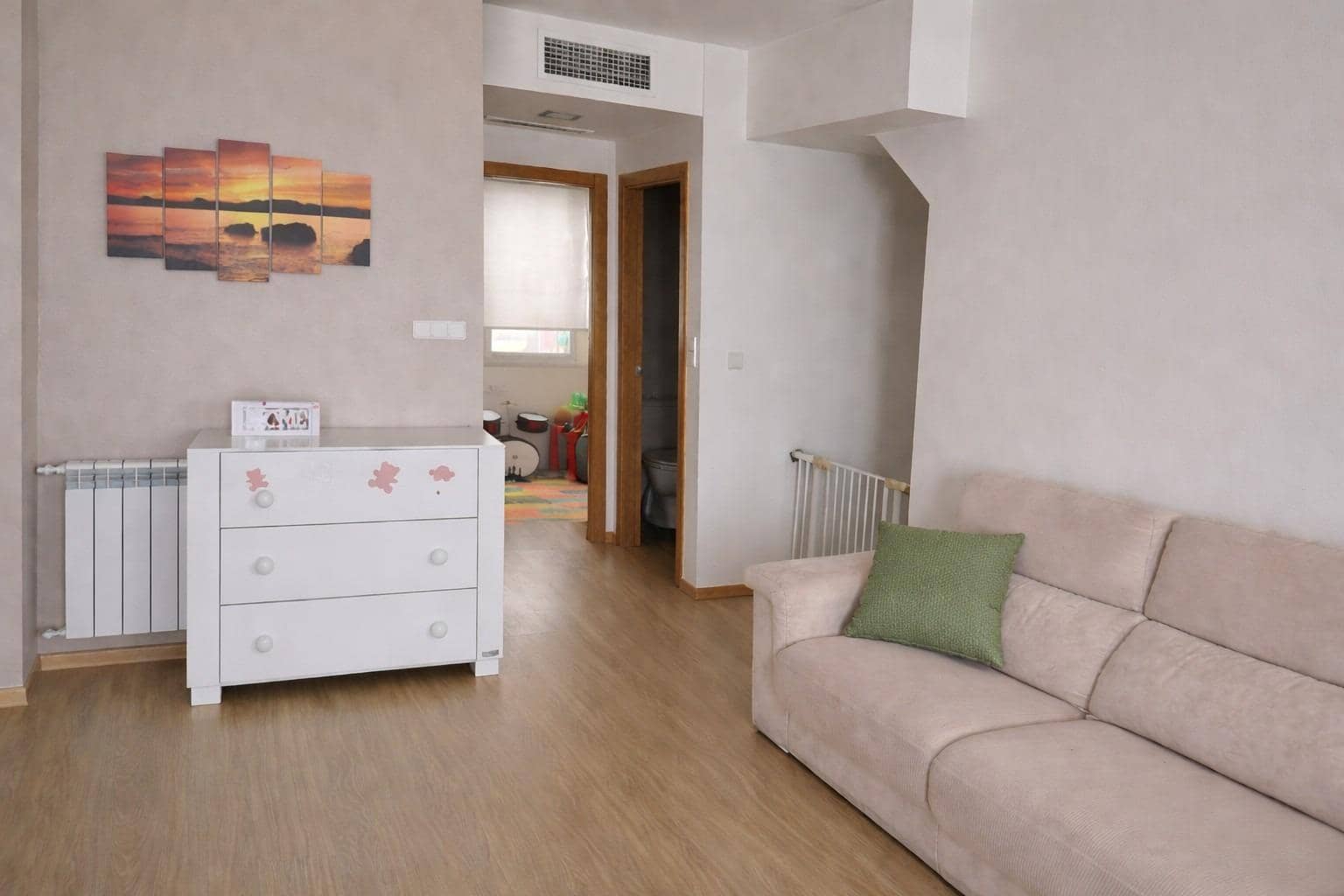 5 bedroom Apartment for sale in Algezares with garage - € 279,000 (Ref: 9829379)