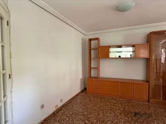 4 soveværelse Lejlighed til salg i El Carmen, Murcia by - € 168.000 (Ref: 9882105)