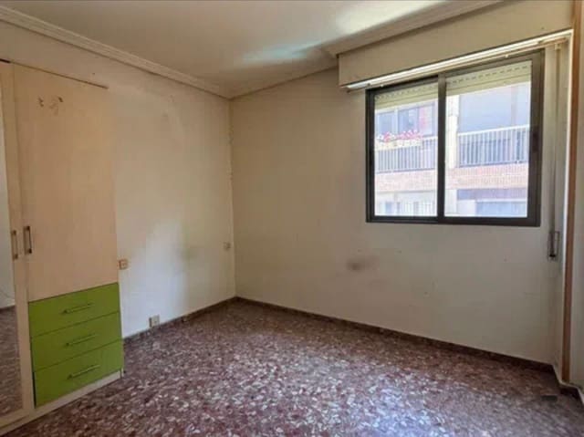 4 soveværelse Lejlighed til salg i El Carmen, Murcia by - € 168.000 (Ref: 9882105)