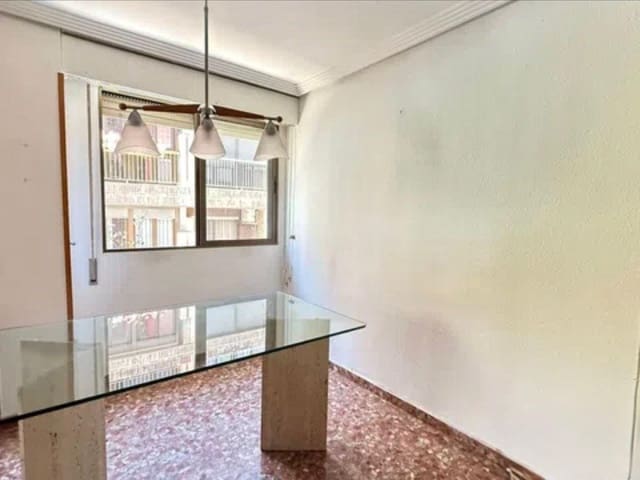 4 soveværelse Lejlighed til salg i El Carmen, Murcia by - € 168.000 (Ref: 9882105)