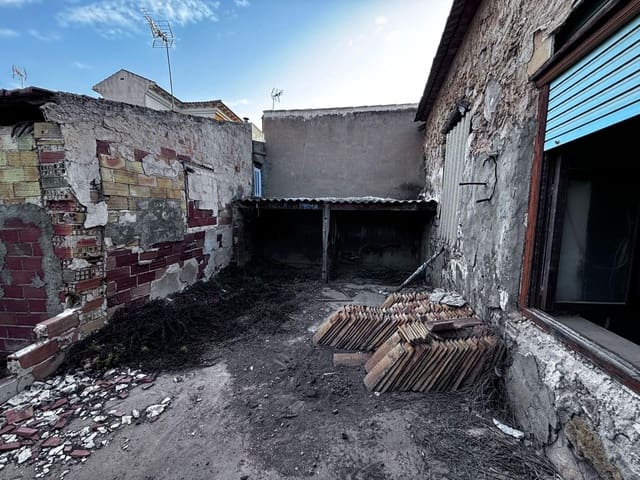 3 bedroom Villa for sale in San Miguel de Salinas - € 80,000 (Ref: 9509738)