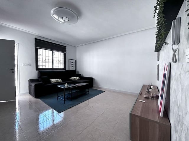 3 bedroom Villa for sale in San Miguel de Salinas with pool garage - € 239,900 (Ref: 9509739)