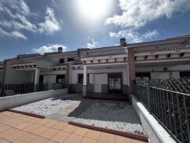 3 bedroom Villa for sale in San Miguel de Salinas with pool garage - € 239,900 (Ref: 9509739)