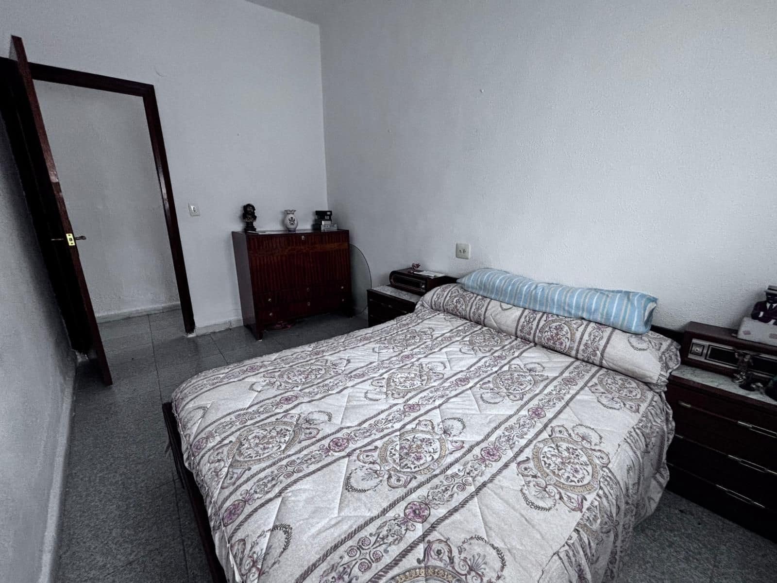 Casa de 4 habitaciones en San Miguel de Salinas en venta - 210.000 € (Ref: 9509740)