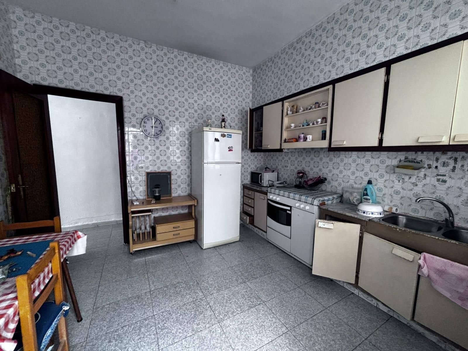 Casa de 4 habitaciones en San Miguel de Salinas en venta - 210.000 € (Ref: 9509740)