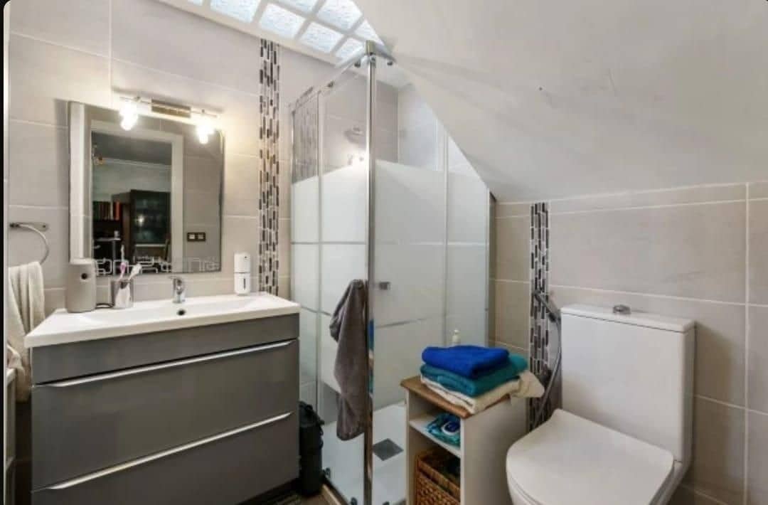 3 sypialnia Dom blizniak na sprzedaż w Torrevieja z basenem garażem - 235 000 € (Ref: 9509741)