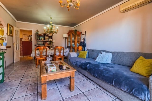 Piso de 3 habitaciones en Dehesa de Campoamor, Orihuela en venta - 215.000 € (Ref: 9509742)