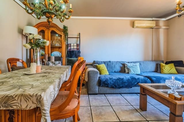 Piso de 3 habitaciones en Dehesa de Campoamor, Orihuela en venta - 215.000 € (Ref: 9509742)