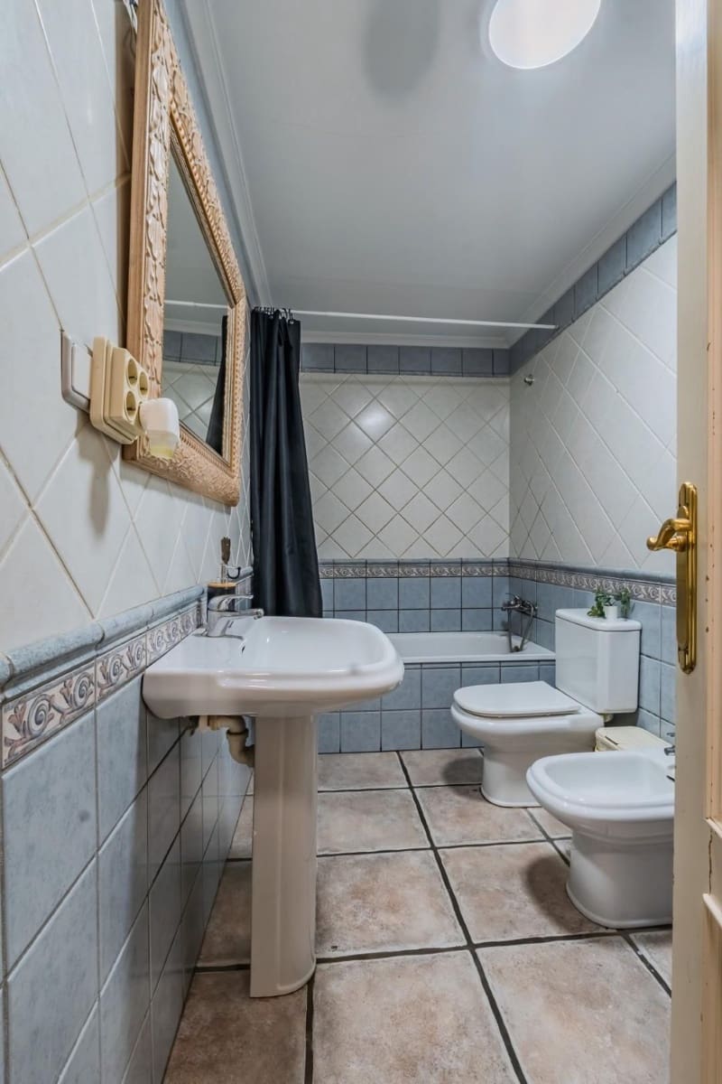 Piso de 3 habitaciones en Orihuela en venta - 215.000 € (Ref: 9509742)