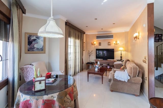 2 bedroom Villa for sale in San Miguel de Salinas with pool - € 380,000 (Ref: 9509744)