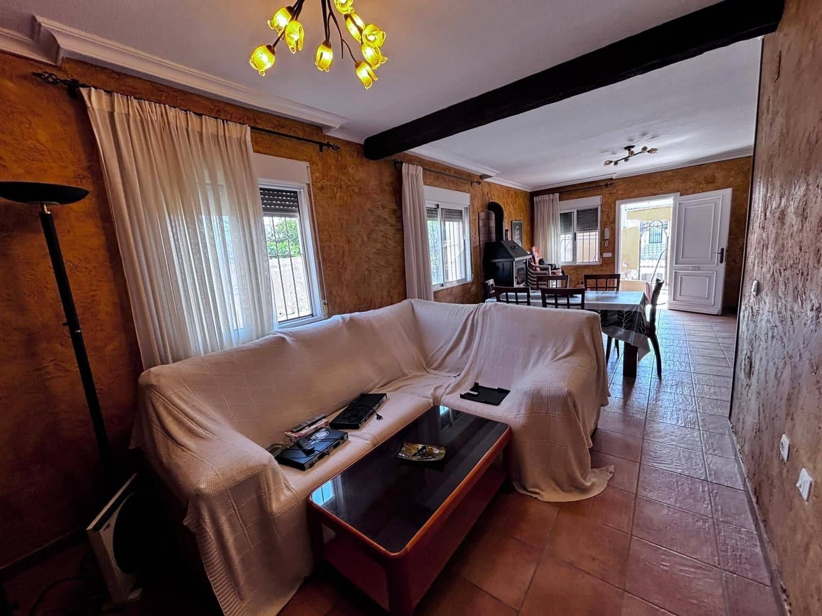 2 soverom Hus til salgs i Torrevieja med svømmebasseng garasje - € 250 000 (Ref: 9509745)