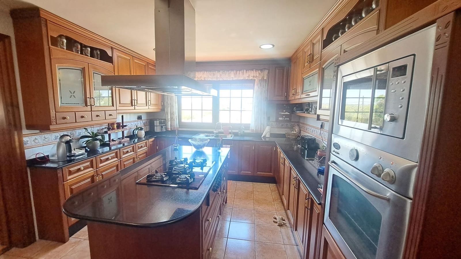 6 soveværelse Villa til salg i Orihuela med swimmingpool - € 1.040.000 (Ref: 9509748)