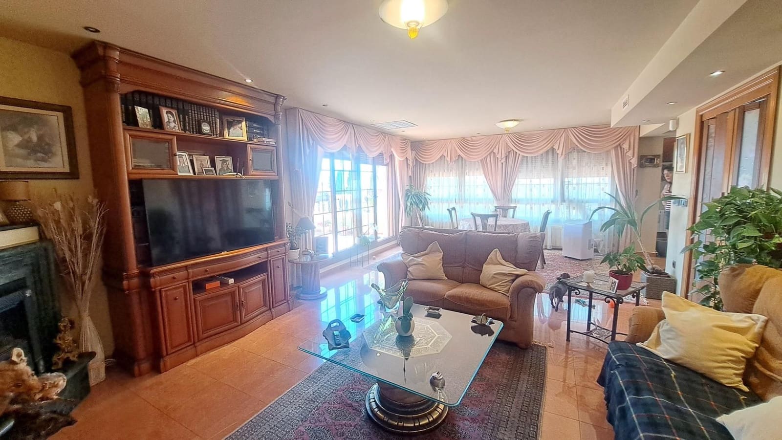 6 soveværelse Villa til salg i Orihuela med swimmingpool - € 1.040.000 (Ref: 9509748)