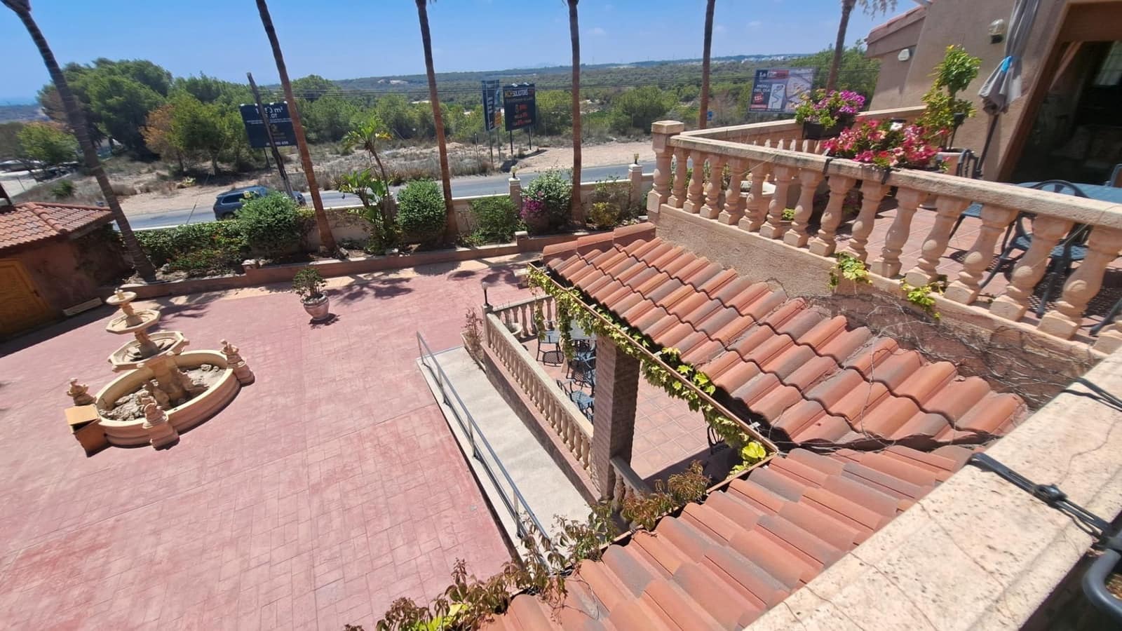 6 soveværelse Villa til salg i Orihuela med swimmingpool - € 1.040.000 (Ref: 9509748)