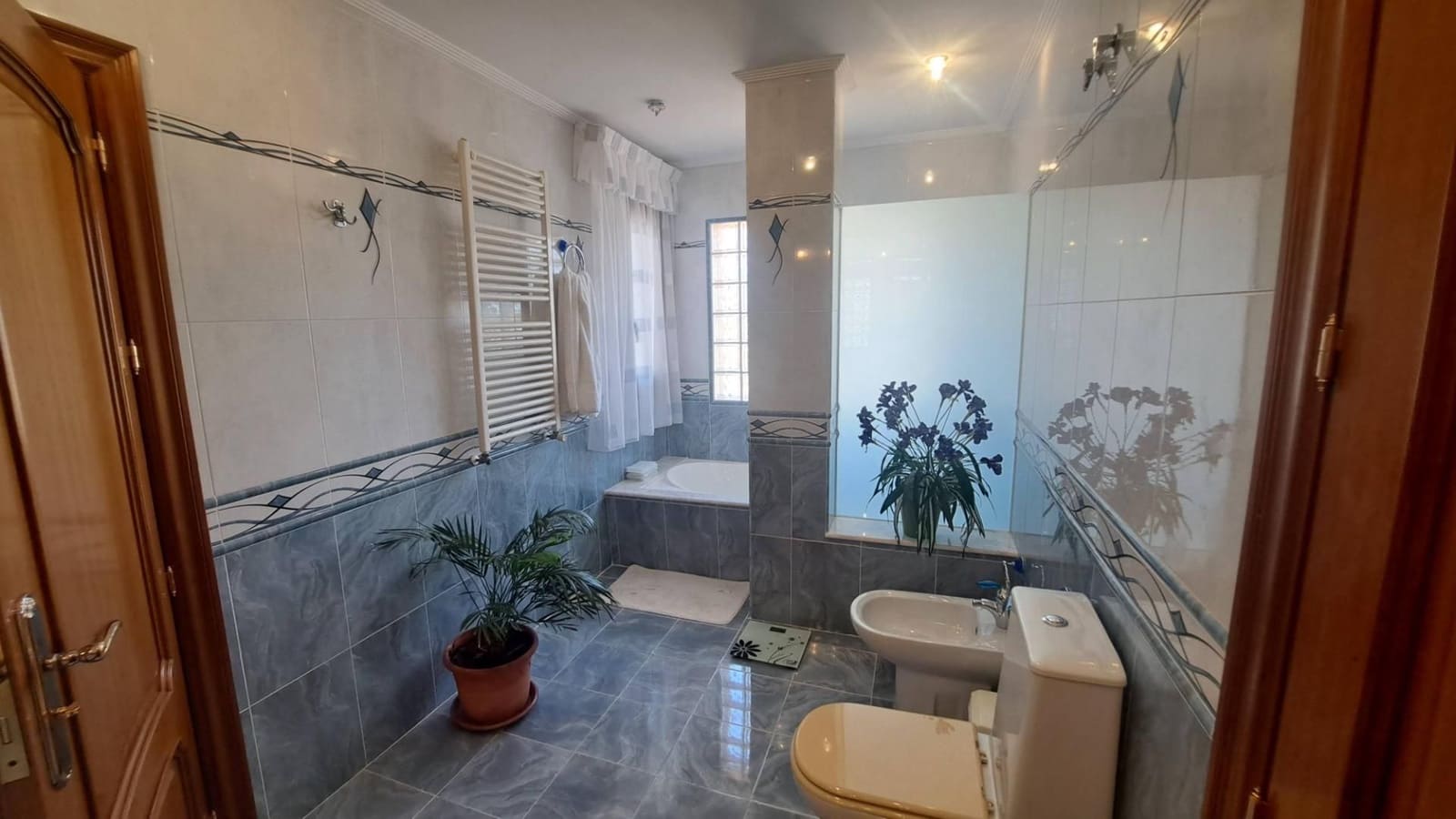 6 soveværelse Villa til salg i Orihuela med swimmingpool - € 1.040.000 (Ref: 9509748)