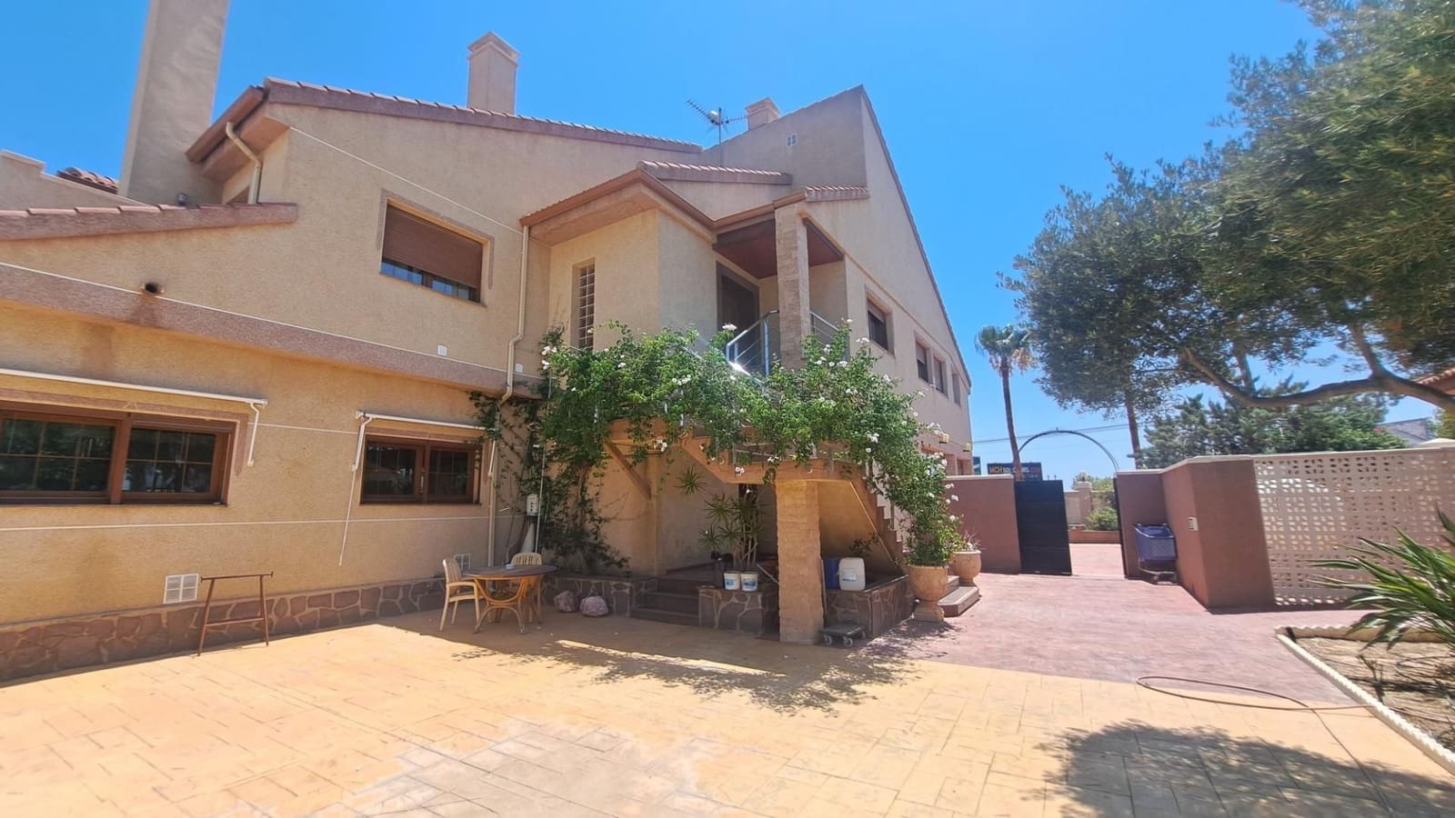 6 soveværelse Villa til salg i Orihuela med swimmingpool - € 1.040.000 (Ref: 9509748)