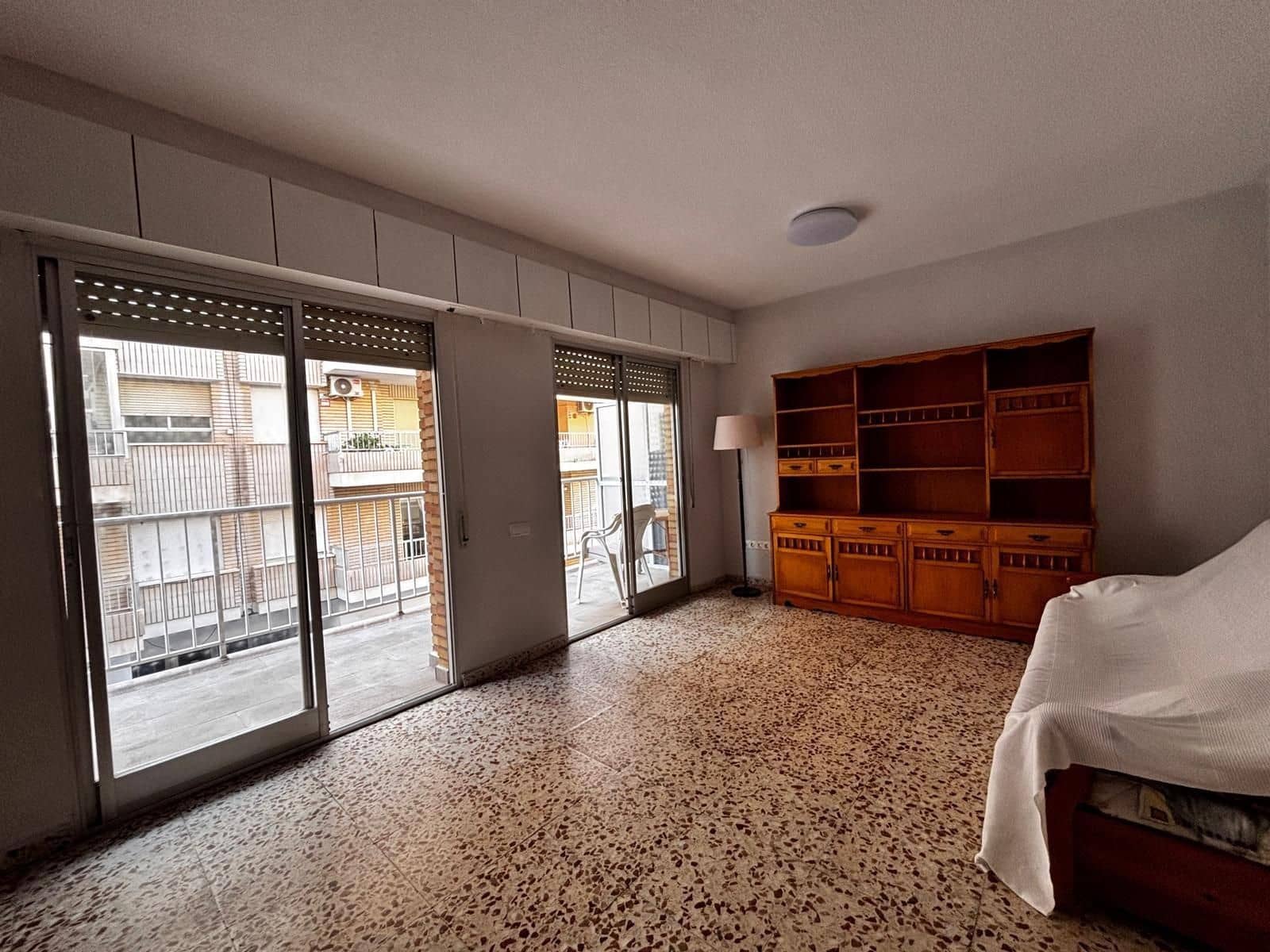 3 soverom Strandleiligheter til salgs i Torrevieja med garasje - € 232 950 (Ref: 9509761)