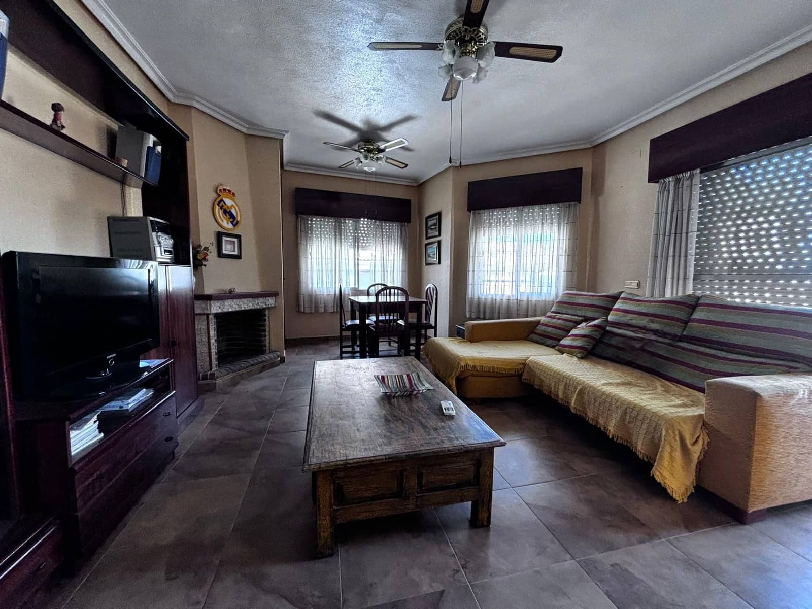 4 bedroom Villa for sale in San Miguel de Salinas with garage - € 275,000 (Ref: 9509763)