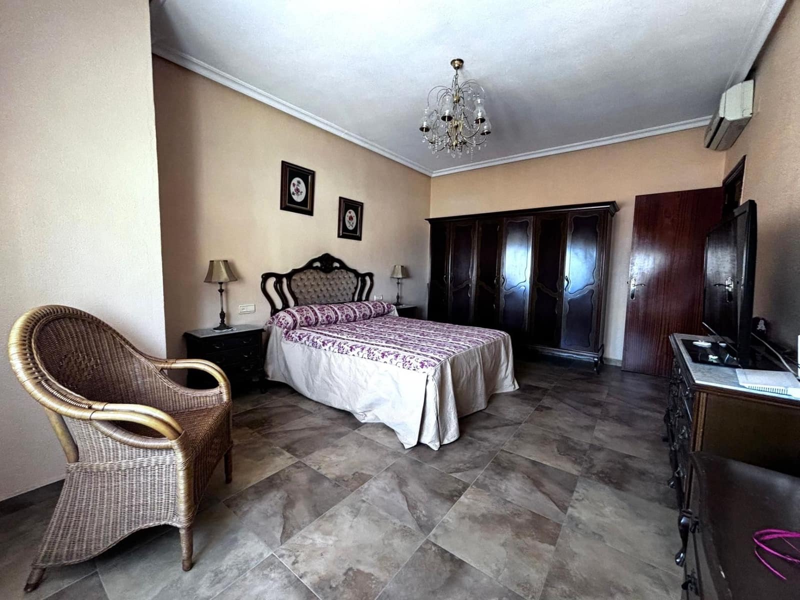 4 bedroom Villa for sale in San Miguel de Salinas with garage - € 275,000 (Ref: 9509763)