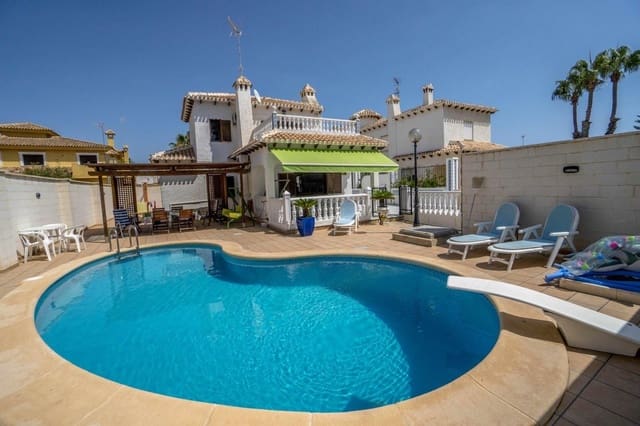 3 sypialnia Willa na sprzedaż w El Chaparral - La Siesta - La Torreta, Torrevieja z basenem garażem - 585 000 € (Ref: 9509764)