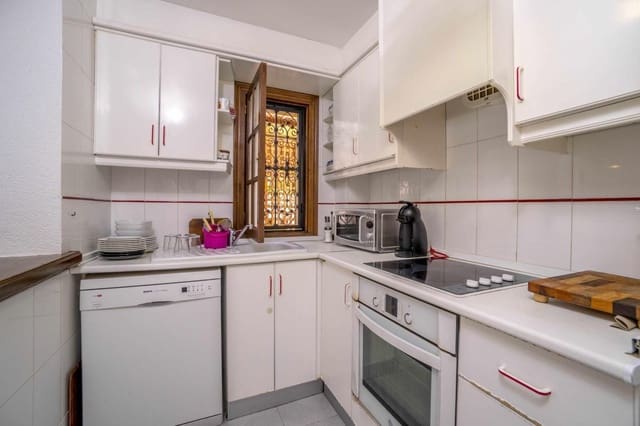 3 sypialnia Willa na sprzedaż w El Chaparral - La Siesta - La Torreta, Torrevieja z basenem garażem - 585 000 € (Ref: 9509764)