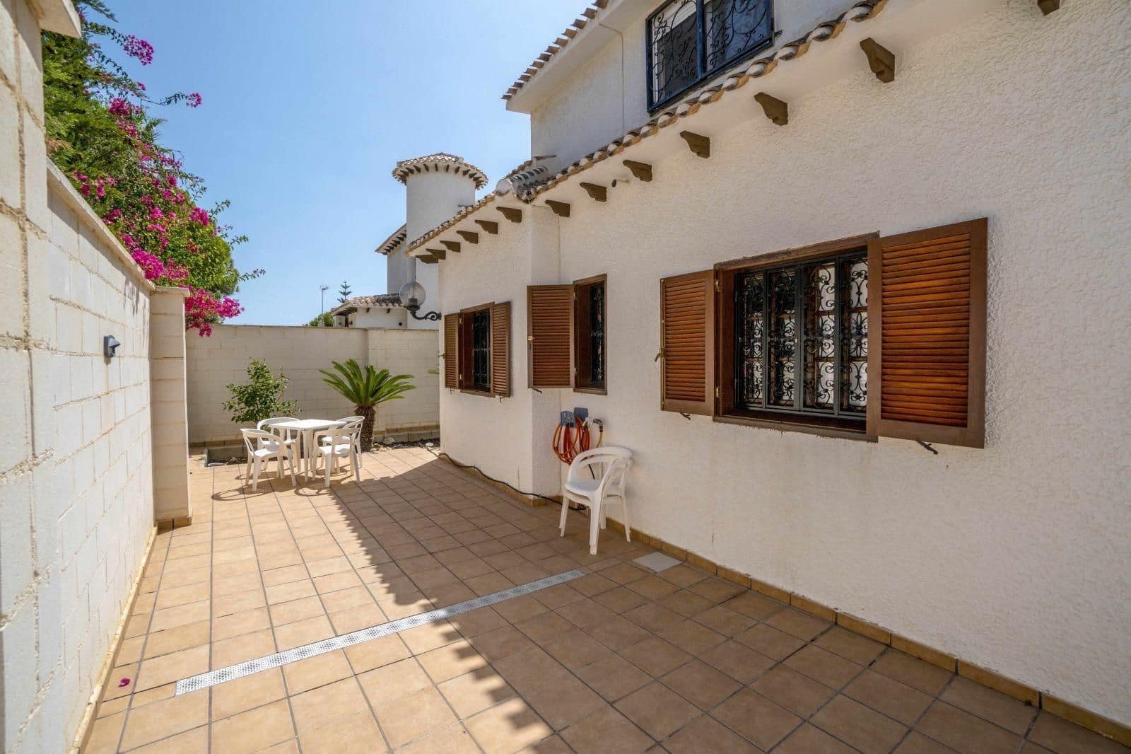 3 sovrum Villa till salu i Torrevieja med pool garage - 585 000 € (Ref: 9509764)