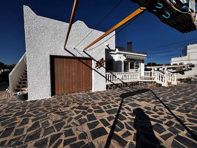 2 quarto Moradia para venda em El Chaparral, Torrevieja com piscina garagem - 340 000 € (Ref: 9509770)