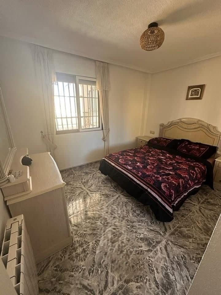 2 soverom Leilighet til salgs i Torrevieja - € 135 000 (Ref: 9559173)