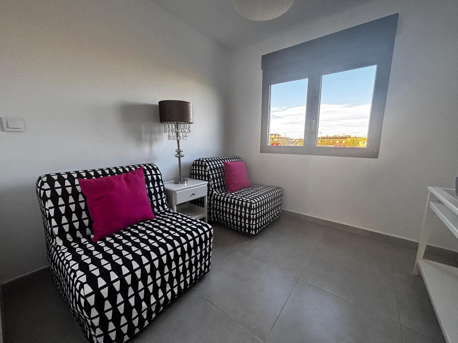 2 makuuhuone Bungalow myytävänä paikassa Pilar de la Horadada mukana uima-altaan - 285 000 € (Ref: 9592069)