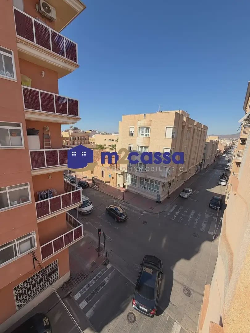 Apartamento de 2 habitaciones en Aguilas en venta - 83.000 € (Ref: 10116270)