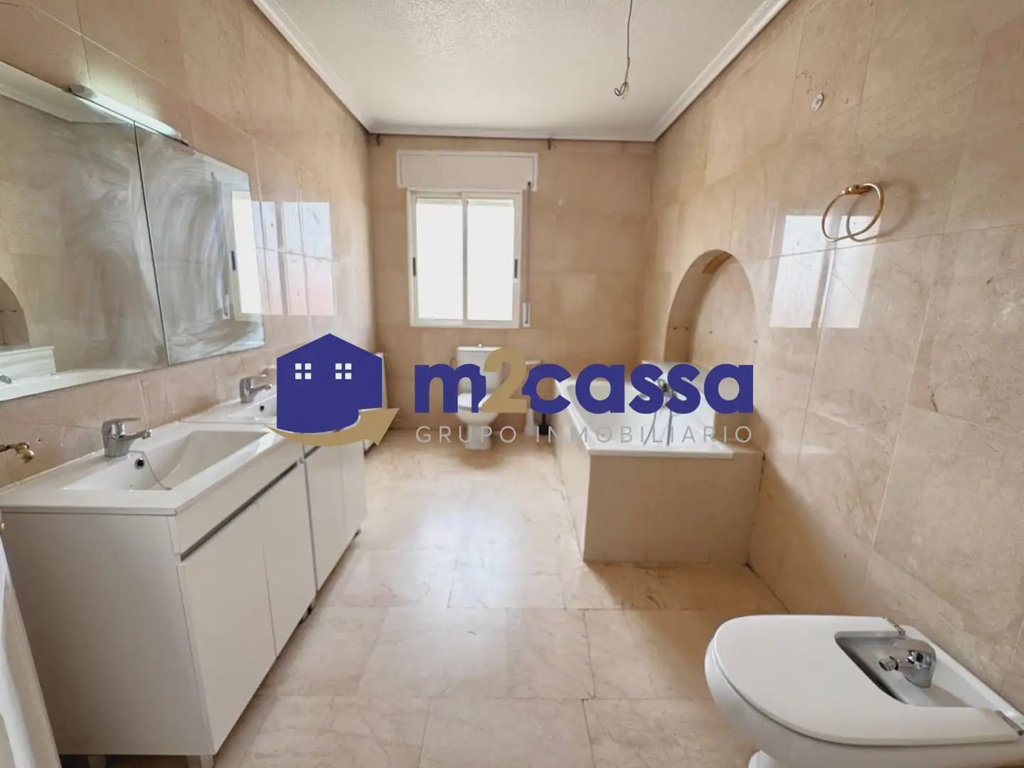 8 soveværelse Byhus til salg i Lorca med garage - € 238.000 (Ref: 10116295)