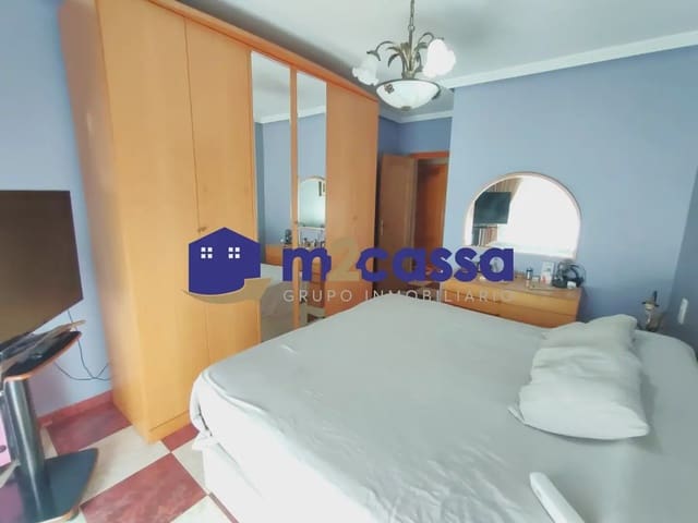 4 Zimmer Wohnung zu verkaufen in Lorca mit Garage - 135.000 € (Ref: 10116355)