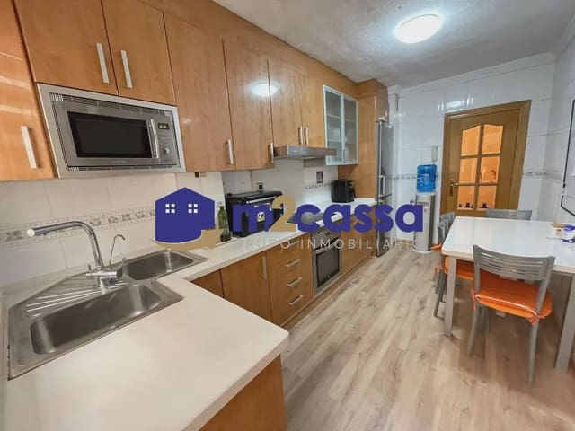 4 Zimmer Wohnung zu verkaufen in Lorca mit Garage - 165.000 € (Ref: 10116398)