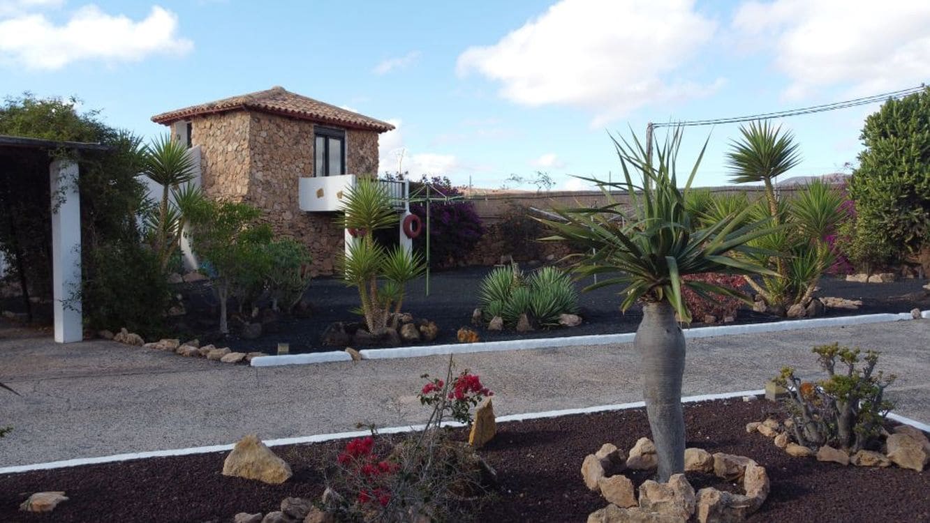 7 bedroom Villa for sale in Casillas de Morales with pool - € 599,000 (Ref: 9481523)