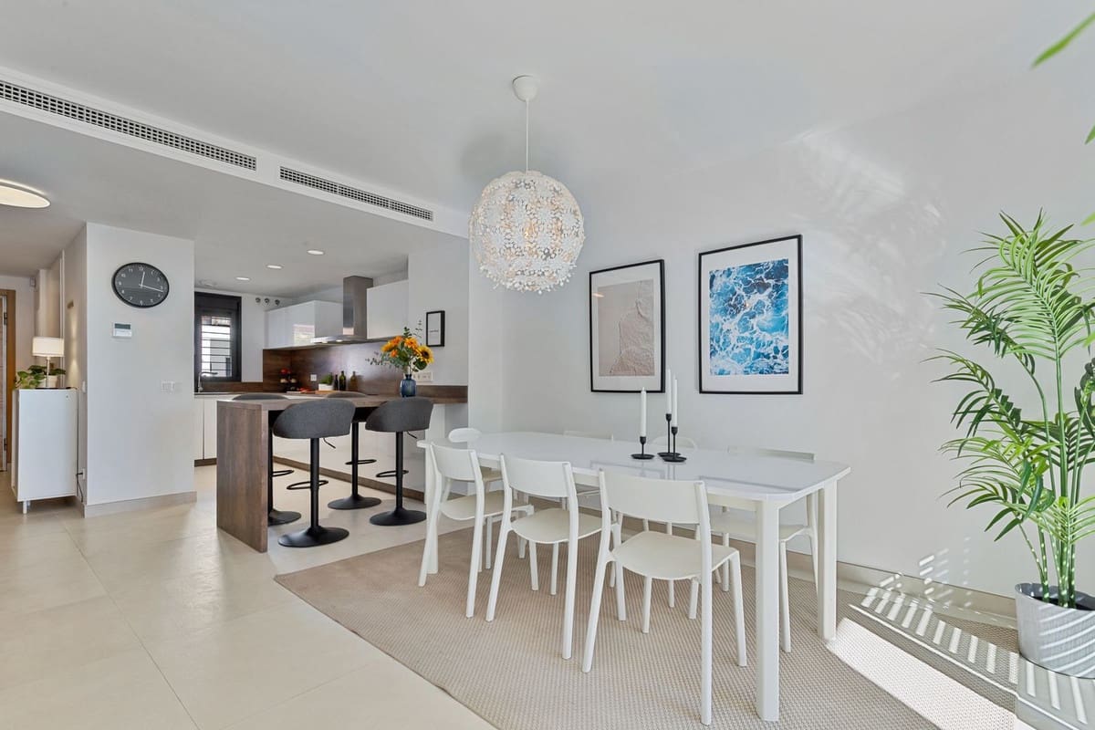 3 bedroom Townhouse for sale in Fuengirola with pool - € 695,000 (Ref: 9515886)