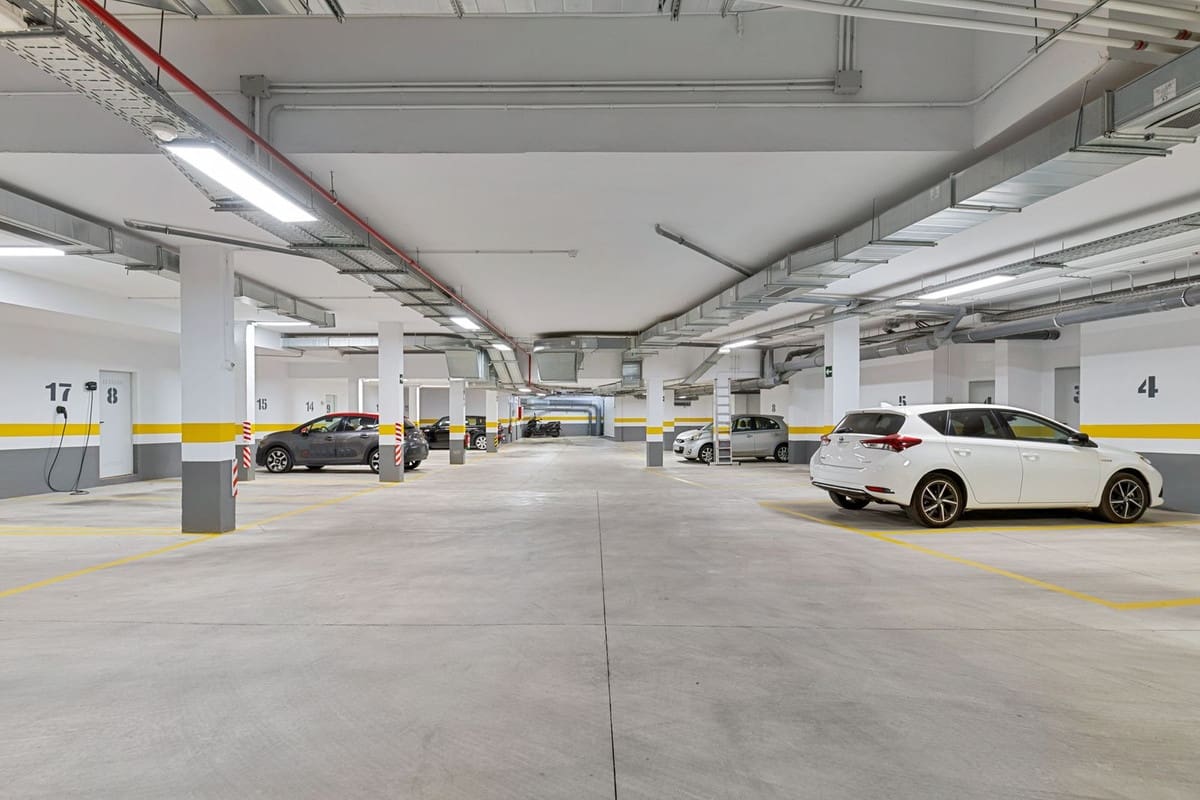 3 bedroom Townhouse for sale in Fuengirola with pool - € 695,000 (Ref: 9515886)