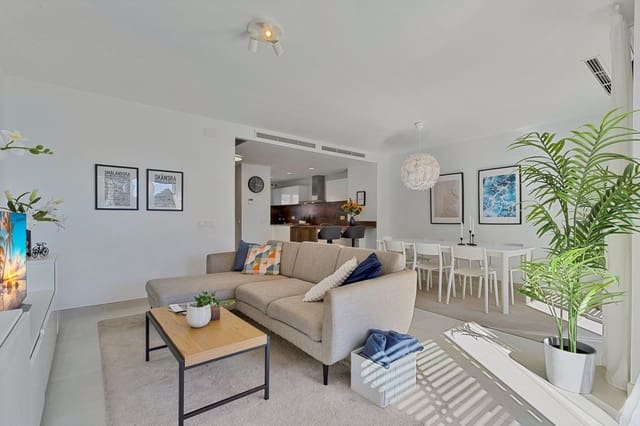 3 makuuhuone Omakotitalo myytävänä paikassa Fuengirola mukana uima-altaan - 695 000 € (Ref: 9515886)