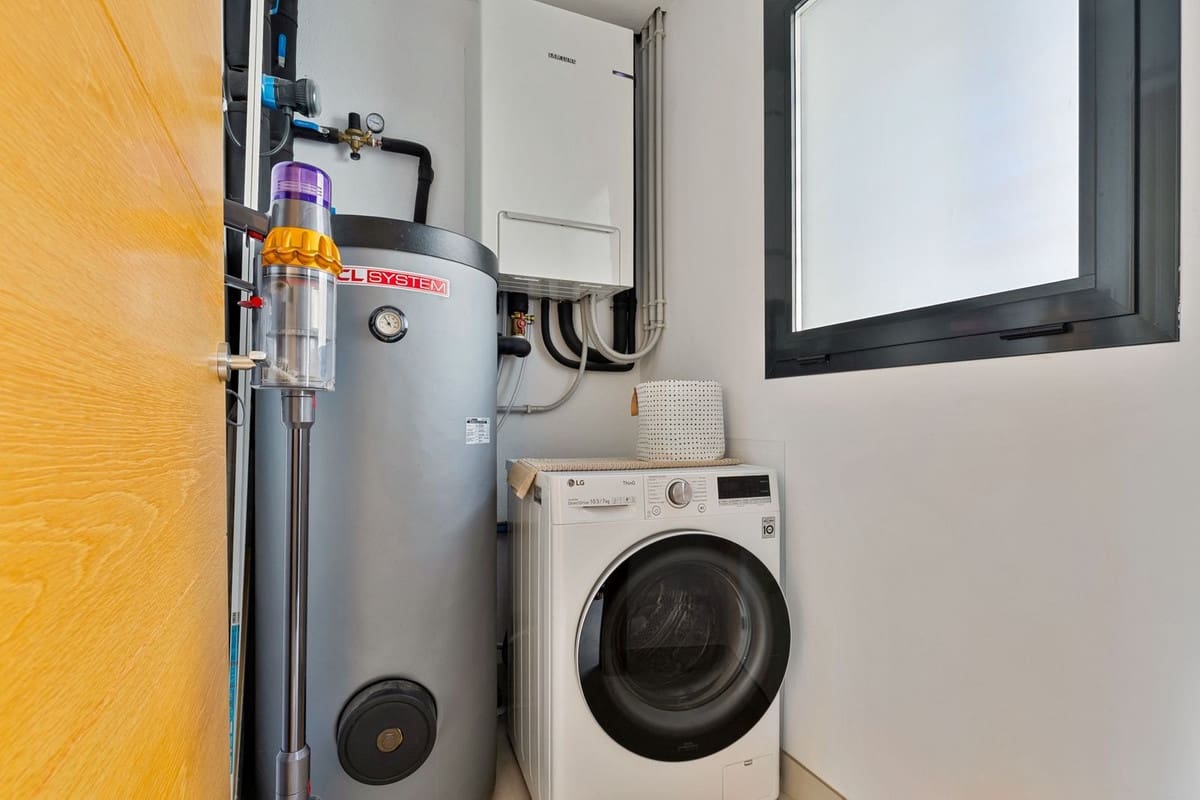 3 soveværelse Byhus til salg i Fuengirola med swimmingpool - € 675.000 (Ref: 9515886)