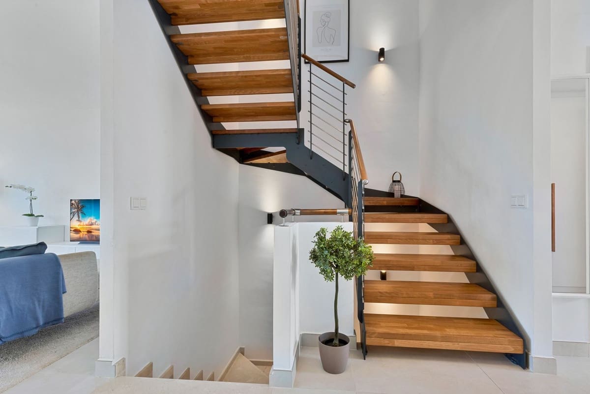 3 soveværelse Byhus til salg i Fuengirola med swimmingpool - € 675.000 (Ref: 9515886)